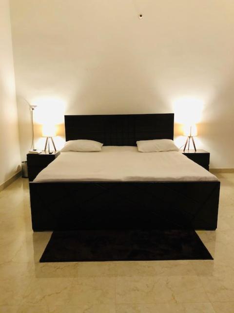 Tattva Luxurious Apartment Βαρανάσι Εξωτερικό φωτογραφία
